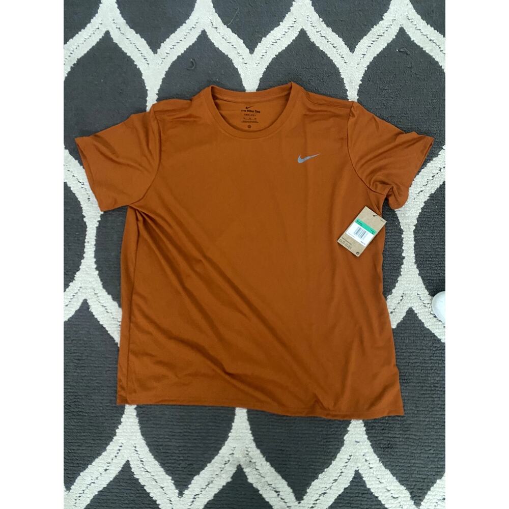 Women's "The Nike Tee" Size XL Orange Short Sleeve NWT